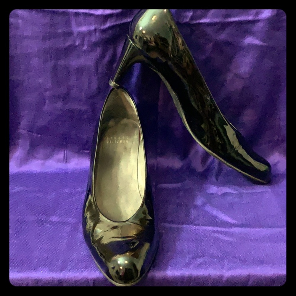 Stuart Weitzman black patent leather heels - Picture 1 of 6